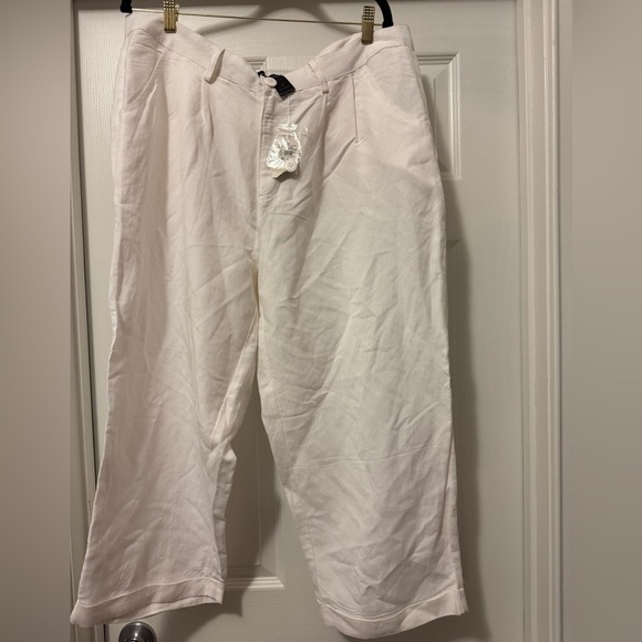 Ashley Stewart Pants - Ashley Stewart White Cropped Ankle Pants